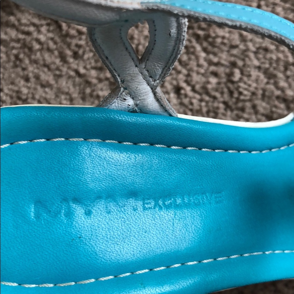 Blue wedges. - Picture 5 of 5